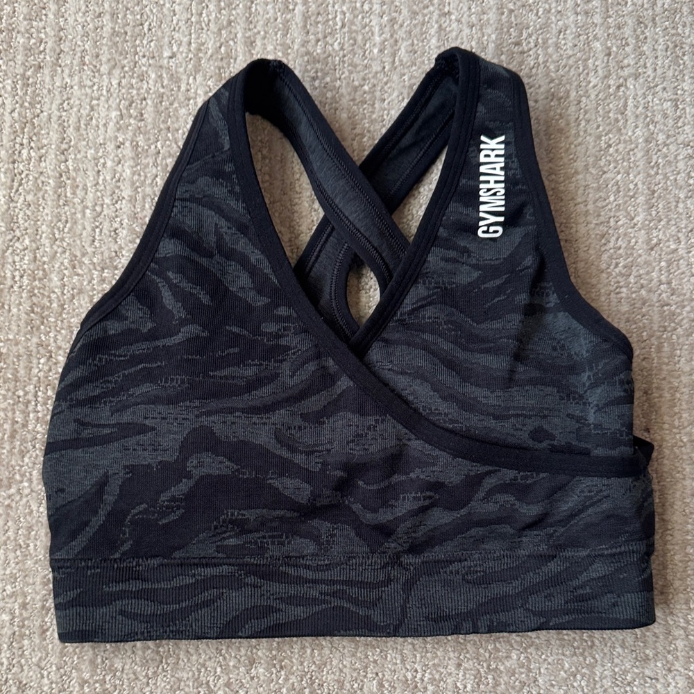 Gymshark Women’s Size S Adapt Animal Seamless Sports Bra Cross Back Performance
